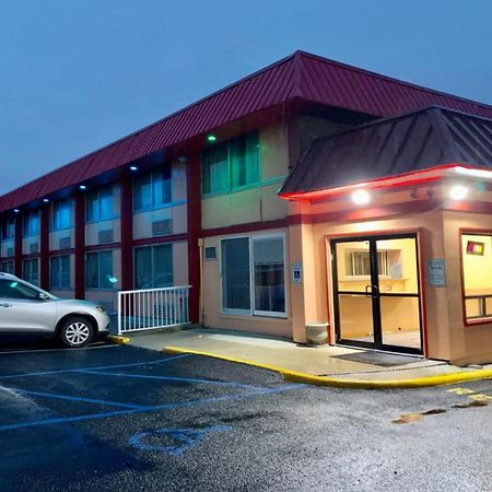 Red Carpet Inn & Suites Lima -Listing Partner Bagian luar foto