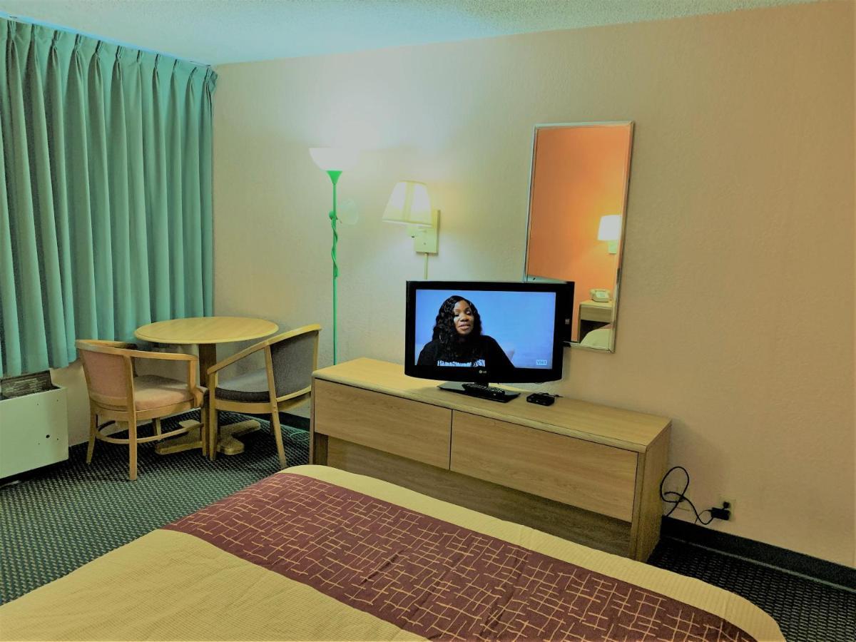 Red Carpet Inn & Suites Lima -Listing Partner Bagian luar foto