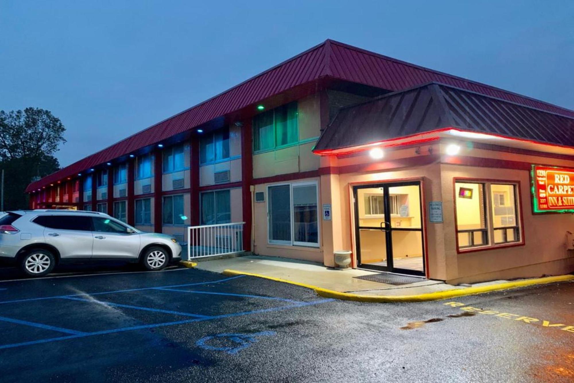 Red Carpet Inn & Suites Lima -Listing Partner Bagian luar foto