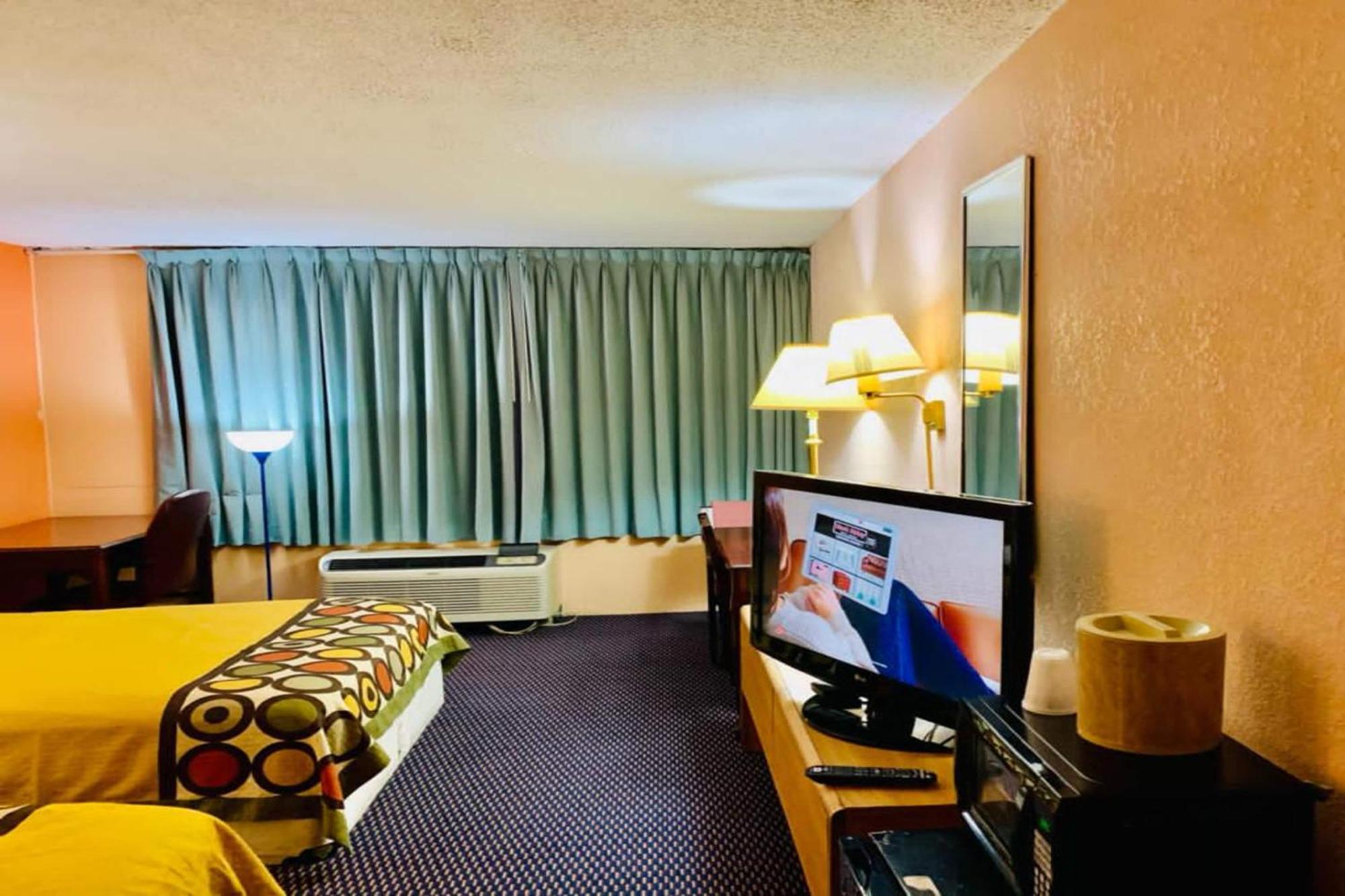 Red Carpet Inn & Suites Lima -Listing Partner Bagian luar foto