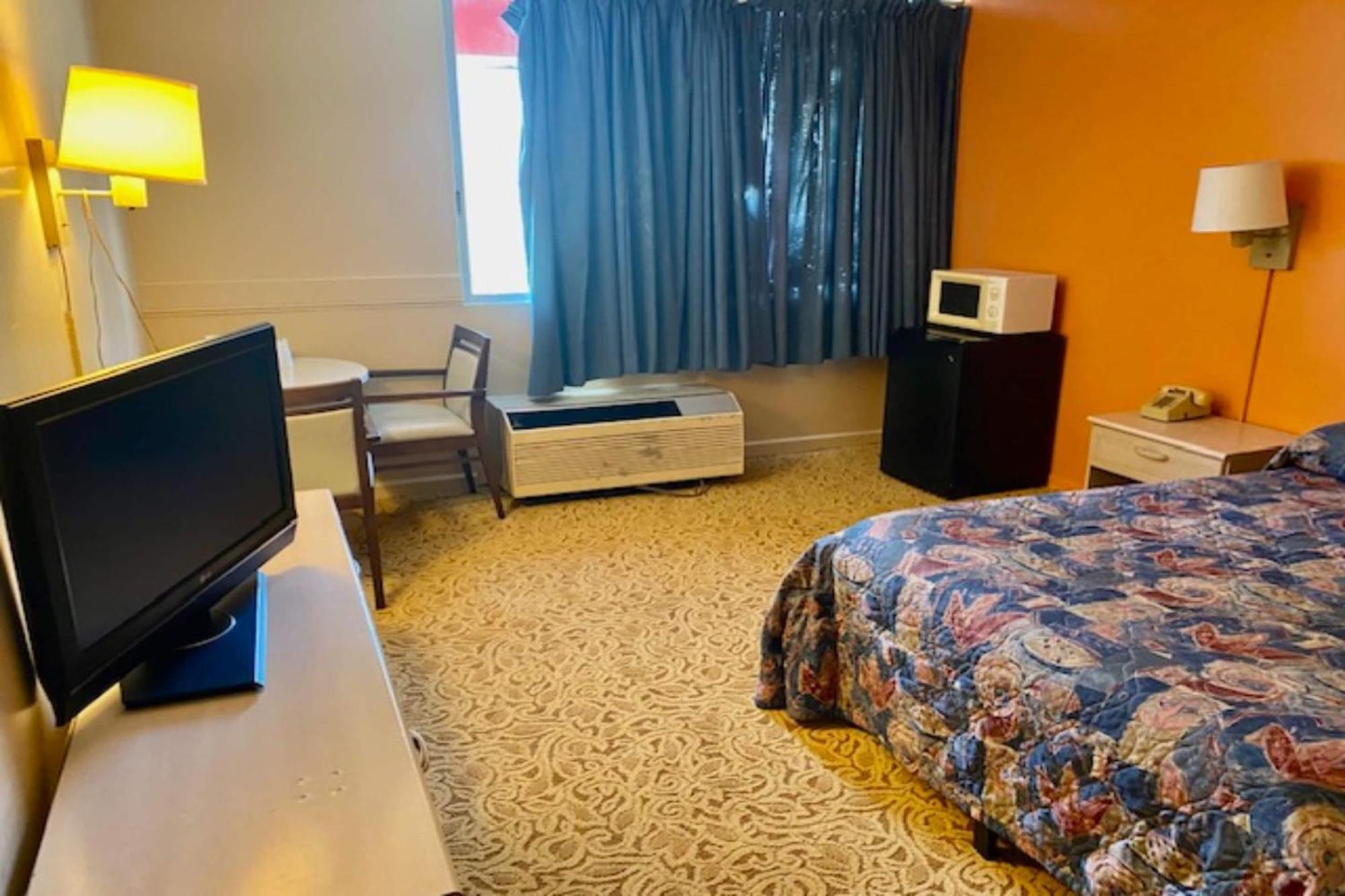 Red Carpet Inn & Suites Lima -Listing Partner Bagian luar foto