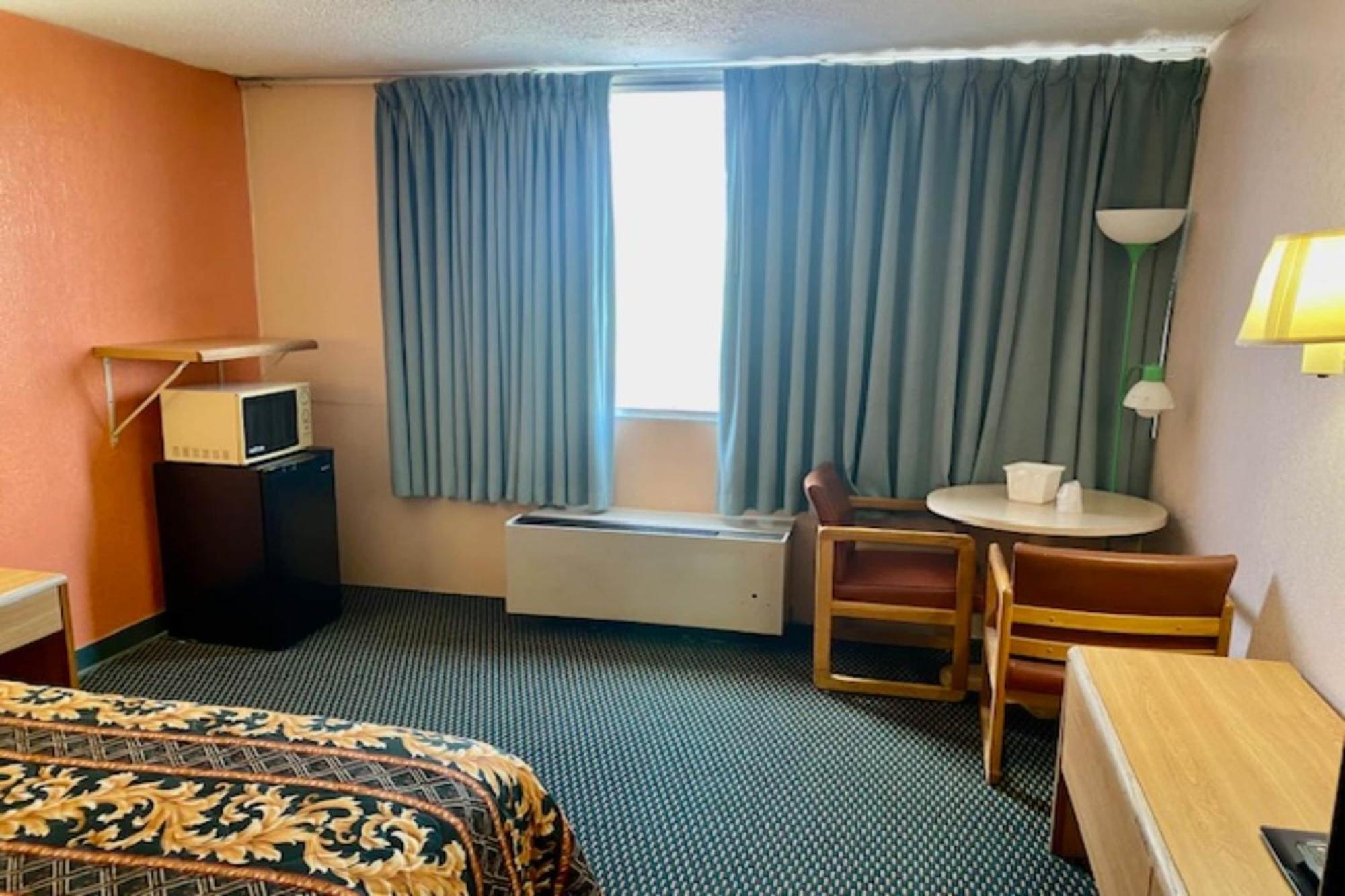 Red Carpet Inn & Suites Lima -Listing Partner Bagian luar foto