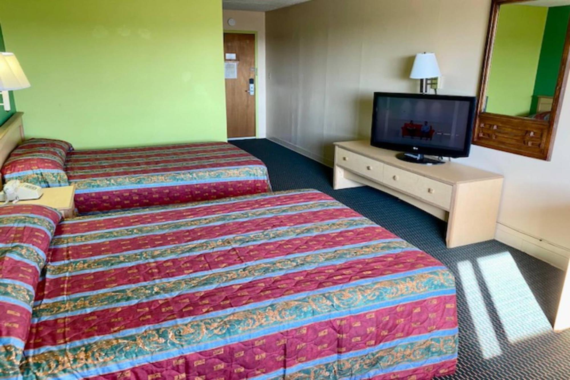 Red Carpet Inn & Suites Lima -Listing Partner Bagian luar foto