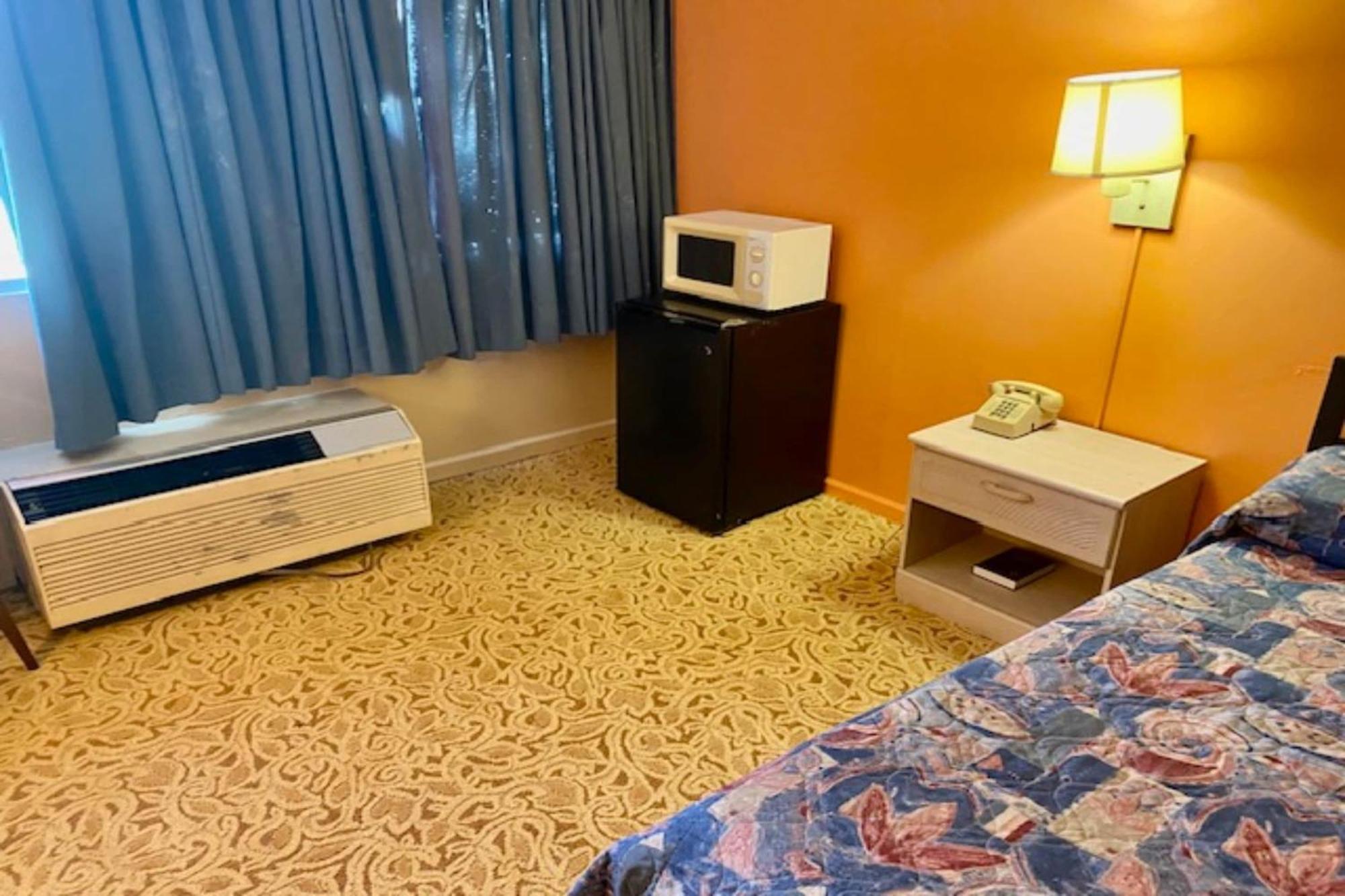 Red Carpet Inn & Suites Lima -Listing Partner Bagian luar foto
