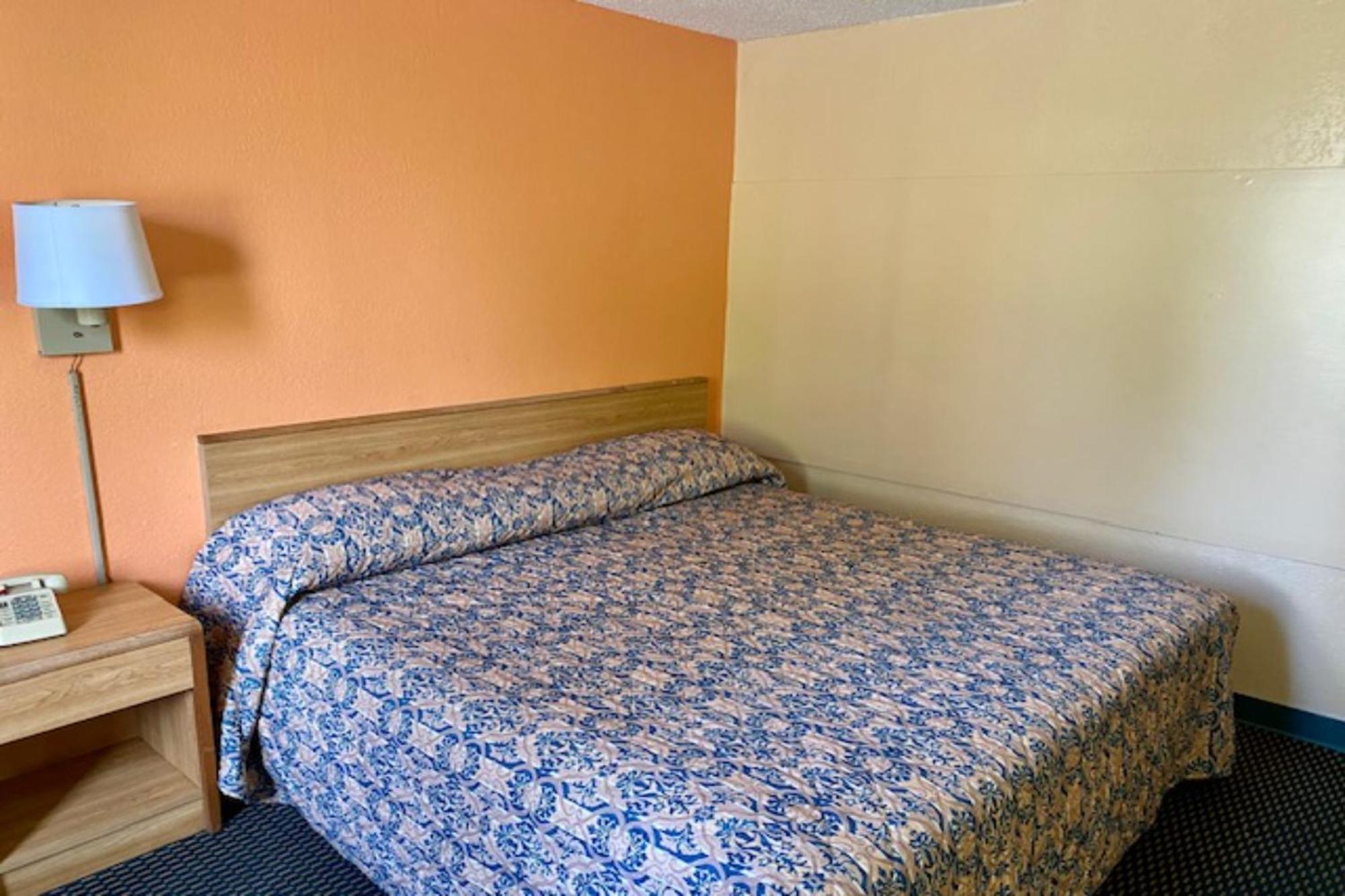 Red Carpet Inn & Suites Lima -Listing Partner Bagian luar foto