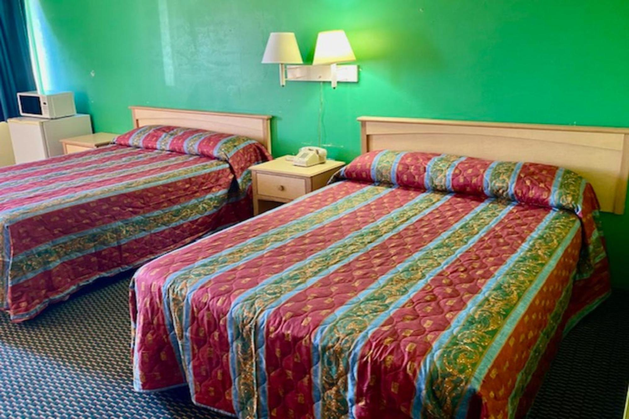 Red Carpet Inn & Suites Lima -Listing Partner Bagian luar foto